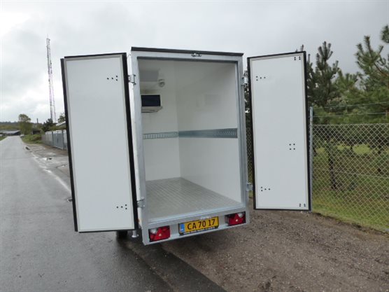 TFI 250-1300 køletrailer med alubund